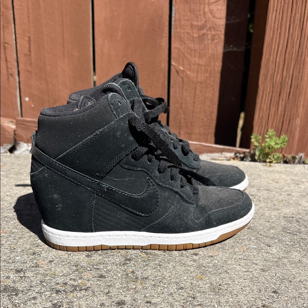 Nike Black and White Women's Sneakers